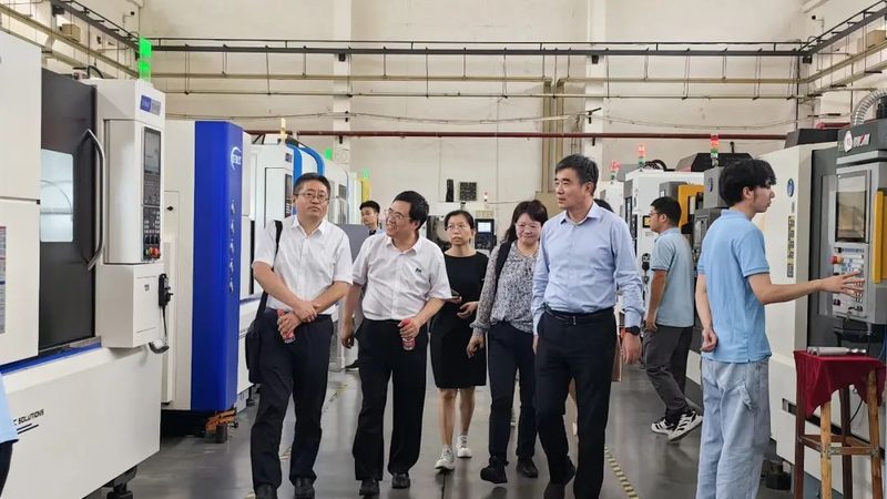 机械手臂的精度到底由什么决定